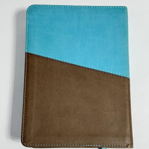 Moments with God Daily Devotional Book by David Jeremiah Blue Brown * - Picture 2 of 7